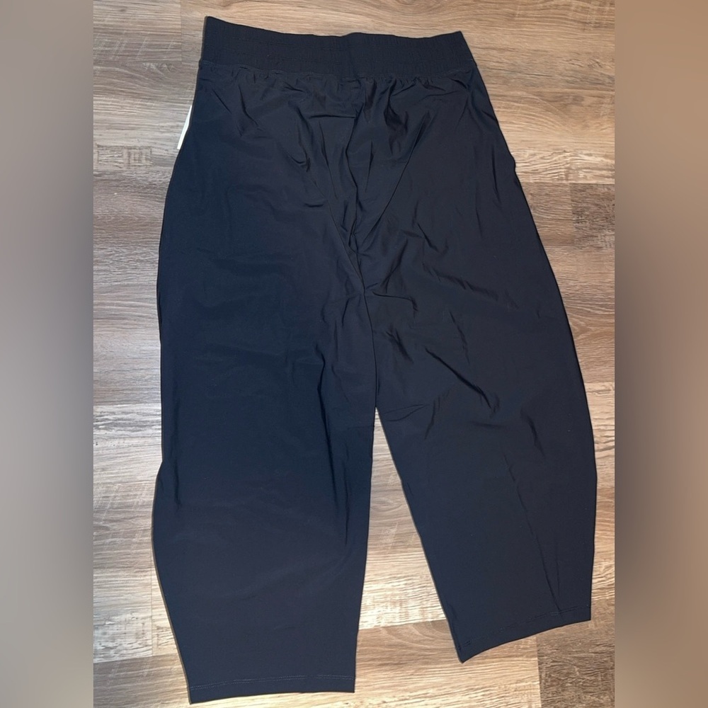 NWT! Old Navy Dusk Navy High-Waisted SleekTech Barrel Ankle Pants 662910 - Picture 7 of 8